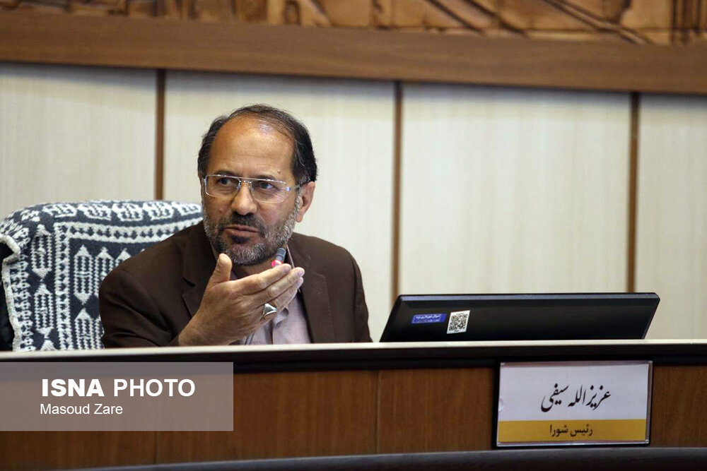 رئیس شورای شهر یزد: اظهارات تفرقه‌برانگیز درباره آب، همدلی یزد و اصفهان را خدشه‌دار می‌کند