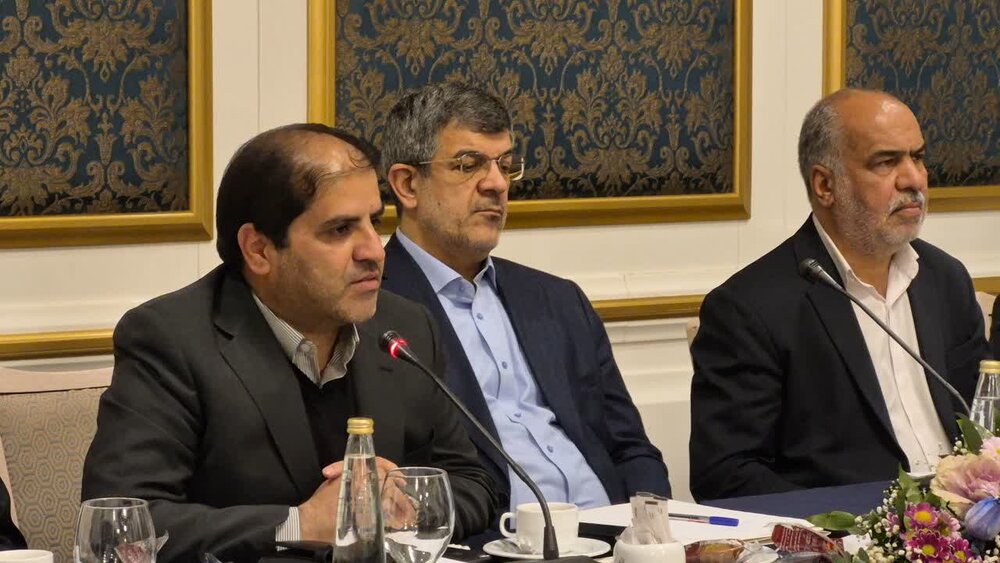 معاون استاندار: هیچ نقطه‌ای از استان یزد نباید از قطار توسعه جا بماند